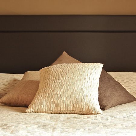 Bronzino House Bed and Breakfast Milano Exteriör bild