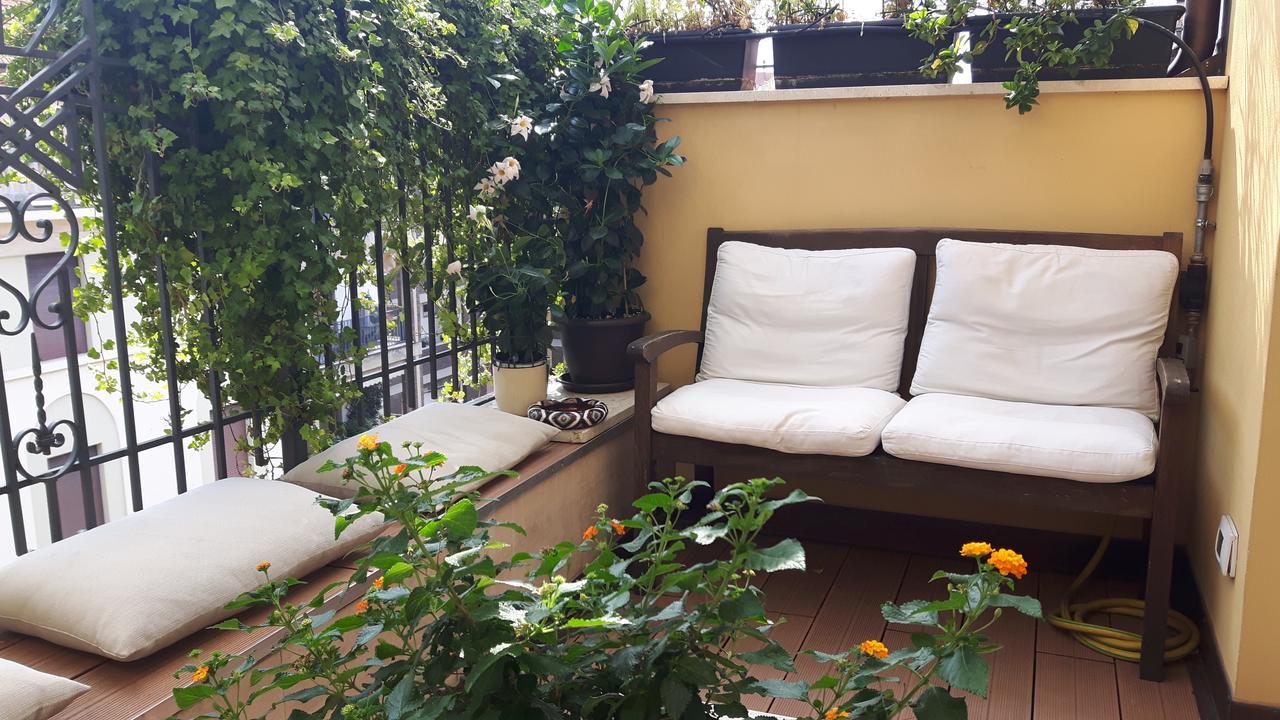 Bronzino House Bed and Breakfast Milano Exteriör bild