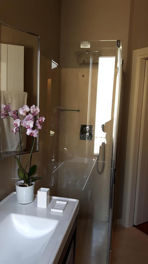 Bronzino House Bed and Breakfast Milano Exteriör bild